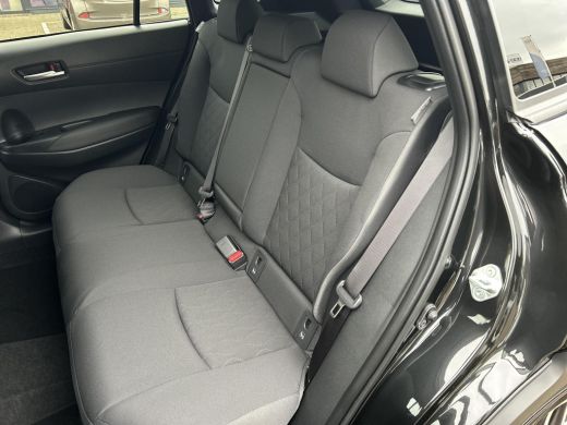 Toyota Corolla Cross Hybrid 140 Dynamic | Modeljaar 2025 | Nieuwe auto | Direct uit voorraad leverbaar | ActivLease financial lease