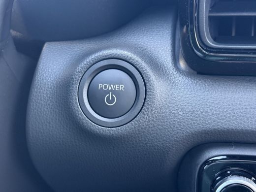 Toyota Yaris 1.5 Hybrid 130 GR Sport **PLUS PACK/ NIEUWE AUTO/ DIRECT LEVERBAAR** ActivLease financial lease