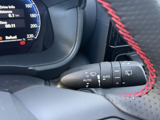 Toyota Yaris 1.5 Hybrid 130 GR Sport **PLUS PACK/ NIEUWE AUTO/ DIRECT LEVERBAAR** ActivLease financial lease