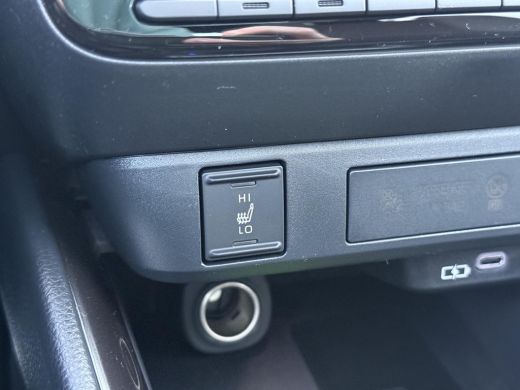 Toyota Yaris 1.5 Hybrid 130 GR Sport **PLUS PACK/ NIEUWE AUTO/ DIRECT LEVERBAAR** ActivLease financial lease