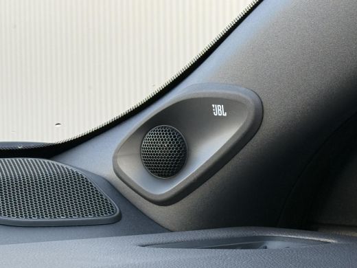 Toyota Yaris 1.5 Hybrid 130 GR Sport **PLUS PACK/ NIEUWE AUTO/ DIRECT LEVERBAAR** ActivLease financial lease