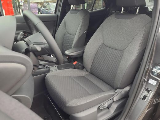 Toyota Yaris Cross 1.5 Hybrid 115 Dynamic + Comfort Pack | Nieuwe auto | Direct uit voorraad leverbaar | ActivLease financial lease