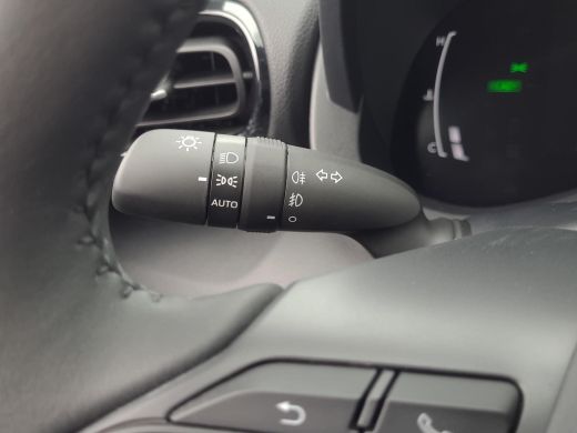 Toyota Yaris Cross 1.5 Hybrid 115 Dynamic + Comfort Pack | Nieuwe auto | Direct uit voorraad leverbaar | ActivLease financial lease