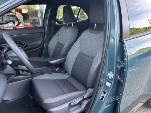 Toyota Yaris Cross 1.5 Hybrid 115 Dynamic + Comfort Pack | Nieuwe auto | Direct uit voorraad leverbaar | ActivLease financial lease