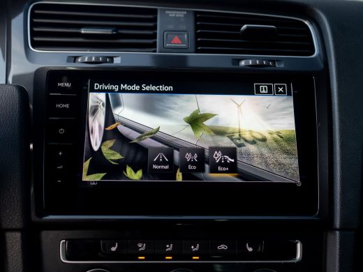 Volkswagen e-Golf | Camera | Keyless | Warmtepomp | Stoelverw. | Adapt. Cr. Stop&Go | Virtual Cockpit | Prijs Rijkl... ActivLease financial lease