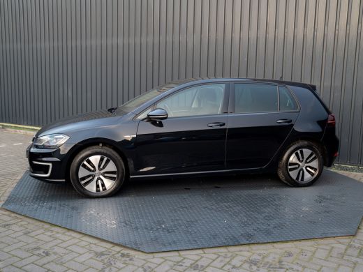Volkswagen e-Golf | Camera | Keyless | Warmtepomp | Stoelverw. | Adapt. Cr. Stop&Go | Virtual Cockpit | Prijs Rijkl... ActivLease financial lease