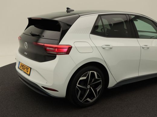 Volkswagen ID.3 First Plus 58 kWh 204 Pk Automaat | Adaptive Cruise | Climate Control | Stoelverwarming | Navigat... ActivLease financial lease