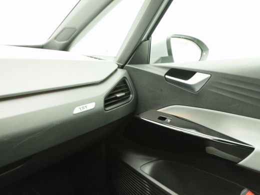 Volkswagen ID.3 First Plus 58 kWh 204 Pk Automaat | Adaptive Cruise | Climate Control | Stoelverwarming | Navigat... ActivLease financial lease