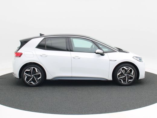Volkswagen ID.3 First Plus 58 kWh 204 Pk Automaat | Adaptive Cruise | Climate Control | Stoelverwarming | Navigat... ActivLease financial lease