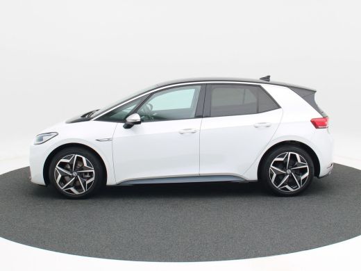 Volkswagen ID.3 First Plus 58 kWh 204 Pk Automaat | Adaptive Cruise | Climate Control | Stoelverwarming | Navigat... ActivLease financial lease