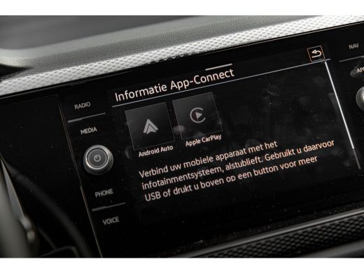 Volkswagen Polo 1.0 TSI 95pk Life Edition | 17" | Apple Carplay / Android Auto | Navigatie | Adaptive Cruise ActivLease financial lease