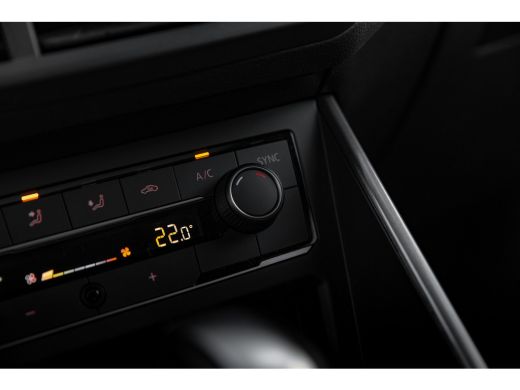 Volkswagen Polo 1.0 TSI Highline Business R | Panorama dak | IQ lights | DSG | ActivLease financial lease