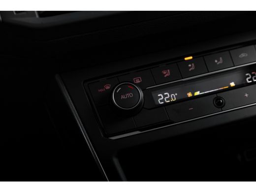 Volkswagen Polo 1.0 TSI Highline Business R | Panorama dak | IQ lights | DSG | ActivLease financial lease