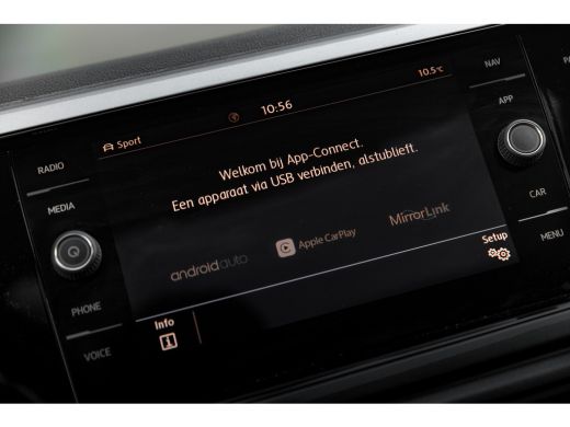 Volkswagen Polo 1.0 TSI Highline Business R | Panorama dak | IQ lights | DSG | ActivLease financial lease