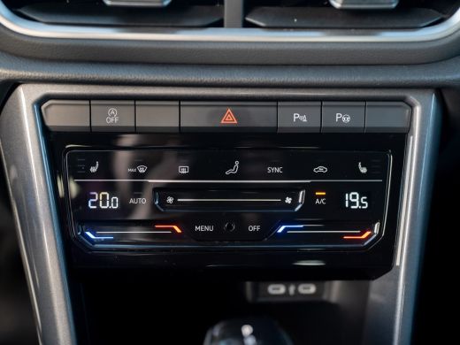 Volkswagen T-Roc 1.5 TSI 150Pk DSG Style | Trekhaak afnb. | IQ Light | Allseason banden | Prijs Rijklaar!! ActivLease financial lease