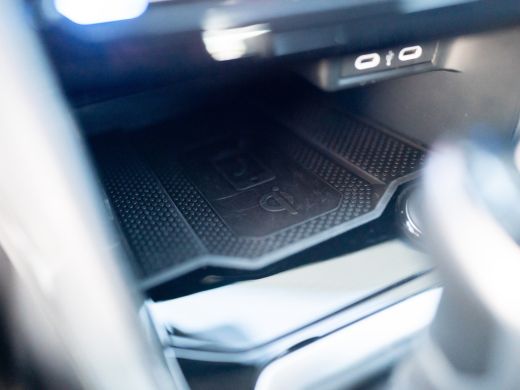 Volkswagen T-Roc 1.5 TSI 150Pk DSG Style | Trekhaak afnb. | IQ Light | Allseason banden | Prijs Rijklaar!! ActivLease financial lease