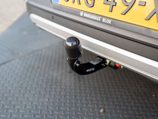 Volkswagen T-Roc 1.5 TSI 150Pk DSG Style | Trekhaak afnb. | IQ Light | Allseason banden | Prijs Rijklaar!! ActivLease financial lease