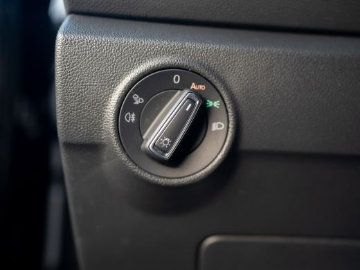 Volkswagen T-Roc 1.5 TSI 150Pk DSG Style | Trekhaak afnb. | IQ Light | Allseason banden | Prijs Rijklaar!! ActivLease financial lease