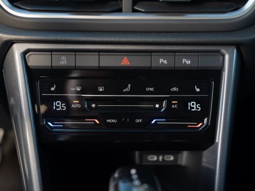 Volkswagen T-Roc 1.5 TSI 150Pk DSG Style | Trekhaak afnb. | IQ Light | Allseason banden | Prijs Rijklaar!! ActivLease financial lease