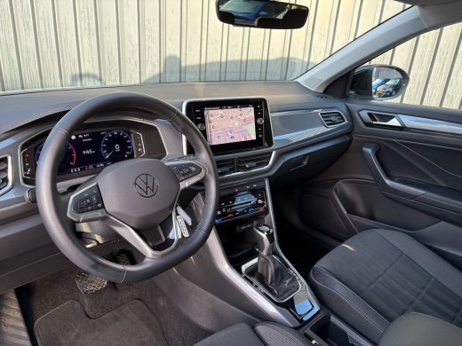 Volkswagen T-Roc 1.5 TSI 150Pk DSG Style | Trekhaak afnb. | IQ Light | Allseason banden | Prijs Rijklaar!! ActivLease financial lease