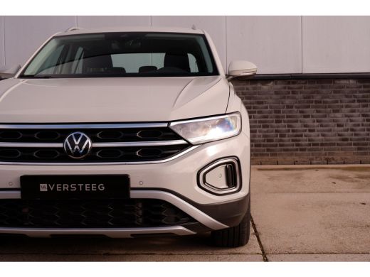 Volkswagen T-Roc 1.5 TSI Style | LED | Camera | Carplay | Climate ActivLease financial lease