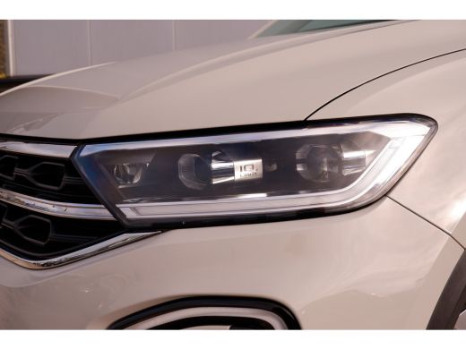 Volkswagen T-Roc 1.5 TSI Style | LED | Camera | Carplay | Climate ActivLease financial lease
