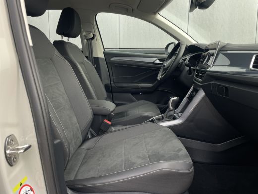 Volkswagen T-Roc 1.5 TSI Style | LED | Camera | Carplay | Climate ActivLease financial lease