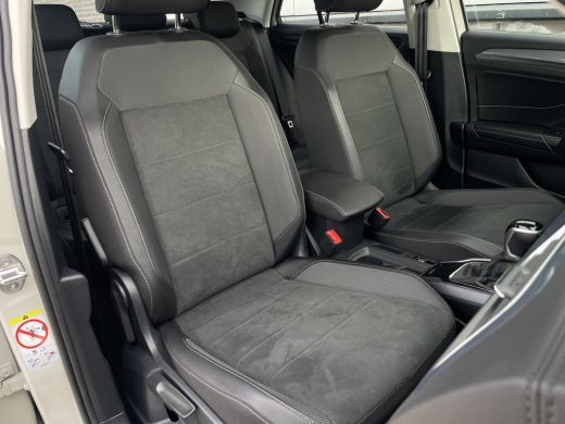 Volkswagen T-Roc 1.5 TSI Style | LED | Camera | Carplay | Climate ActivLease financial lease