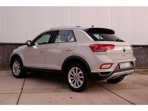 Volkswagen T-Roc 1.5 TSI Style | LED | Camera | Carplay | Climate ActivLease financial lease