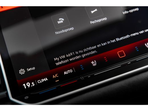 Volkswagen Tayron 1.5TSI eHybrid 204pk R-Line Edition | Panoramdak | Achteruitrijcamera | Black Style Pakket | Keyl... ActivLease financial lease