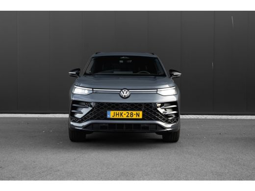 Volkswagen Tayron 1.5TSI eHybrid 204pk R-Line Edition | Panoramdak | Achteruitrijcamera | Black Style Pakket | Keyl... ActivLease financial lease