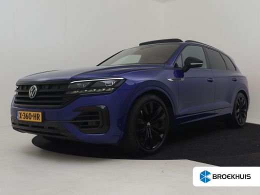 Volkswagen Touareg 3.0 TSi eHybrid 4MOTION R 462pk | Trekhaak | Dodehoekdetectie | 360 camera | Panorama dak | Head ...