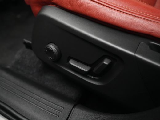 Volvo  XC40 2.0 T4 Inscription | Harman Kardon | Adaptive Cruise | BLIS | Leder | Camera | Elek Stoelen ActivLease financial lease