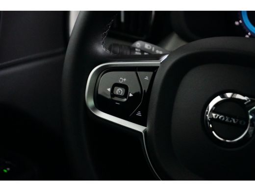 Volvo  XC60 2.0 T6 Plug-in hybrid AWD Plus Black Edition | Luchtvering | Stoelventilatie | Trekhaak | Pano | ... ActivLease financial lease