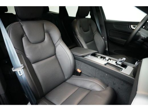 Volvo  XC60 2.0 T6 Plug-in hybrid AWD Plus Black Edition | Luchtvering | Stoelventilatie | Trekhaak | Pano | ... ActivLease financial lease