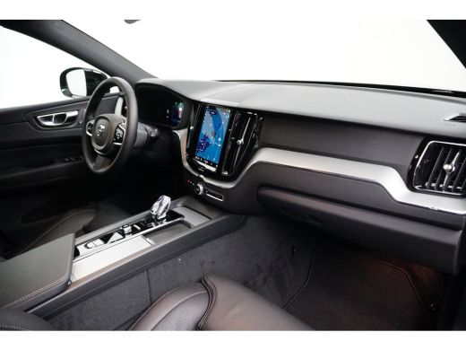Volvo  XC60 2.0 T6 Plug-in hybrid AWD Plus Black Edition | Luchtvering | Stoelventilatie | Trekhaak | Pano | ... ActivLease financial lease