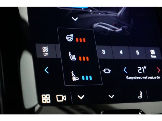 Volvo  XC60 2.0 T6 Plug-in hybrid AWD Plus Black Edition | Luchtvering | Stoelventilatie | Trekhaak | Pano | ... ActivLease financial lease