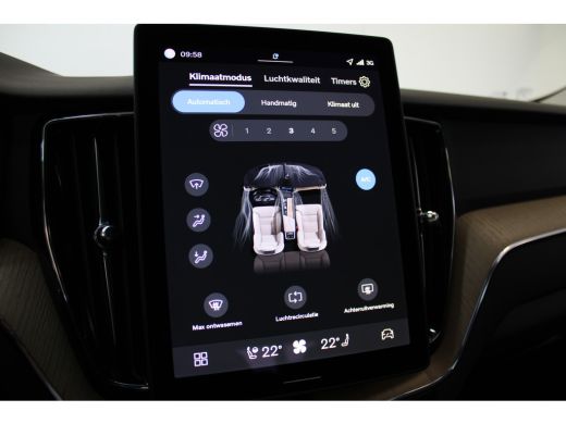 Volvo  XC60 T6 350PK AWD Plus Bright | Trekhaak | 360&deg; | Privacy glas | Harman Kardon | Power Seats ActivLease financial lease