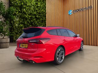 Ford Focus 1.0 EcoBoost Hybrid ST Line X | Pano | Adapt. Cruise | Trekhaak | Blis | Apple Carplay | 18''