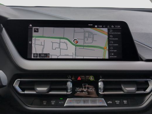 BMW 1 Serie 118i M-Sport | 17 inch | Virtual Cockpit | LED | Navigatie | Cruise Control ActivLease financial lease
