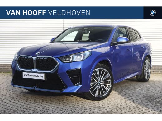 BMW X2 sDrive20i M Sport Automaat / Sportstoelen / Achteruitrijcamera / M Adaptief onderstel / Comfort A...
