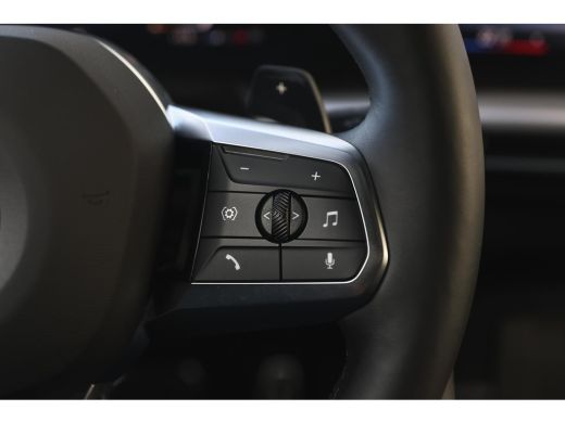 BMW X2 sDrive20i M Sport Automaat / Sportstoelen / Achteruitrijcamera / M Adaptief onderstel / Comfort A... ActivLease financial lease