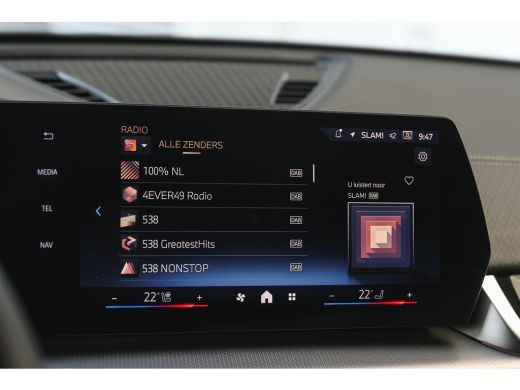 BMW X2 sDrive20i M Sport Automaat / Sportstoelen / Achteruitrijcamera / M Adaptief onderstel / Comfort A... ActivLease financial lease