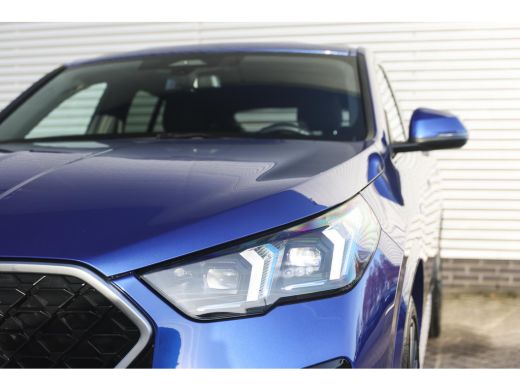 BMW X2 sDrive20i M Sport Automaat / Sportstoelen / Achteruitrijcamera / M Adaptief onderstel / Comfort A... ActivLease financial lease