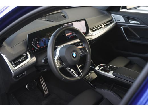 BMW X2 sDrive20i M Sport Automaat / Sportstoelen / Achteruitrijcamera / M Adaptief onderstel / Comfort A... ActivLease financial lease