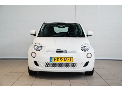 Fiat 500 Urban 42 kWh | SOH 98% | Apple Carplay & Android Auto | Climate Controle | Bluetooth | Cruise Con... ActivLease financial lease