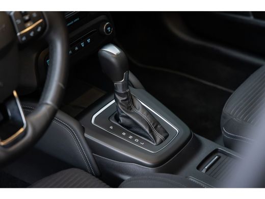 Ford Focus 1.0 E.B. 155PK Hybrid Titanium X | AUOMAAT | Camera | Adaptieve cruise | AGR-stoel | Dodehoek det... ActivLease financial lease