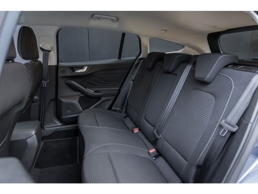 Ford Focus 1.0 E.B. 155PK Hybrid Titanium X | AUOMAAT | Camera | Adaptieve cruise | AGR-stoel | Dodehoek det... ActivLease financial lease