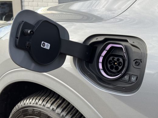 Ford Kuga 2.5 PHEV ST-Line 225pk | Carplay | Android auto | Winter Pack ActivLease financial lease