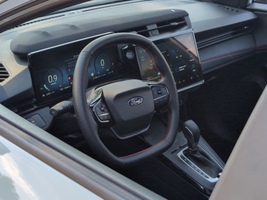 Ford Puma 1.0 Hybrid ST-Line X 155pk | Pano | B&O | Trekhaak | Winter Pack | Adap. Cruise ActivLease financial lease